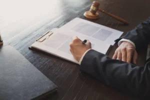 Filing an Injury Claim Against a Government Entity in Illinois