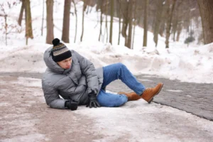 Slip-and-Fall Accidents on Ice and Snow in Illinois: Who Is Responsible?